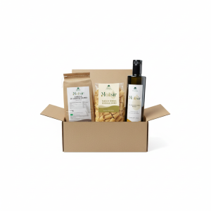 scatola con farina, pasta e olio