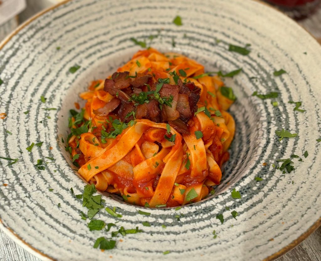tagliatelle all’amatriciana