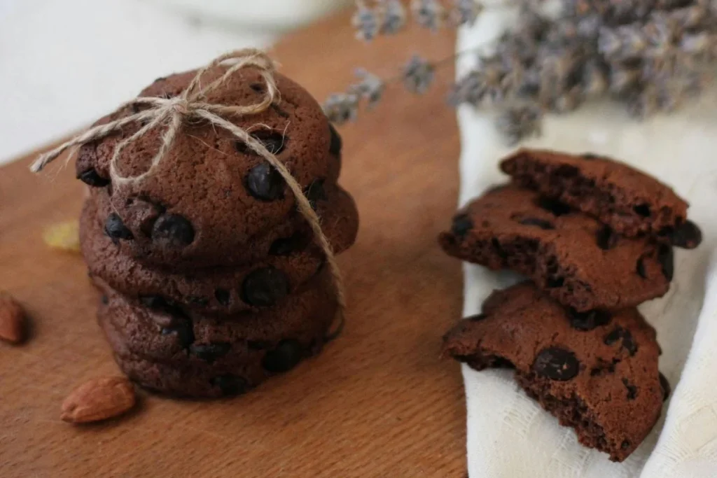 Cookies americani al cioccolato fatti con olio d'oliva